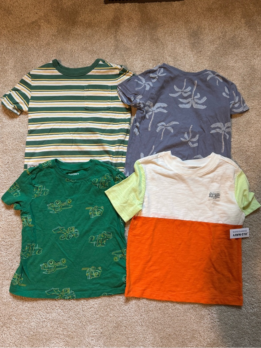 Old Navy 5T Short Sleeve Tees
